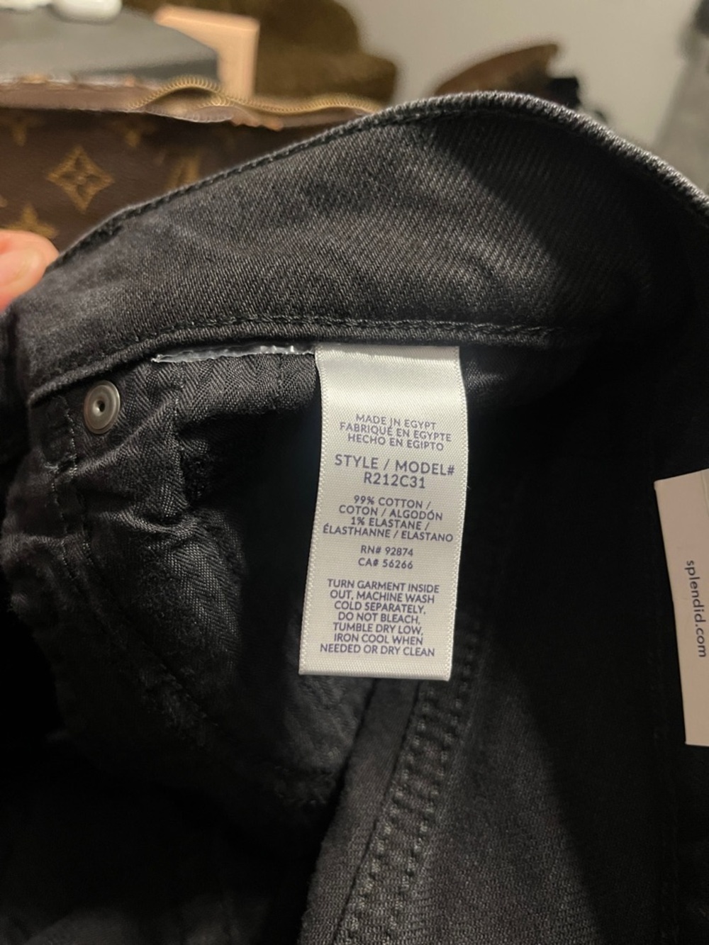 Splendid Black Rinse Carson Barrel Leg Jean Tapered Women's Size 24 Raw Hem NWT - Picture 6 of 9